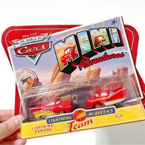 Disney Pixar The World of Cars Mini Adventures Set - Ramona & Flo